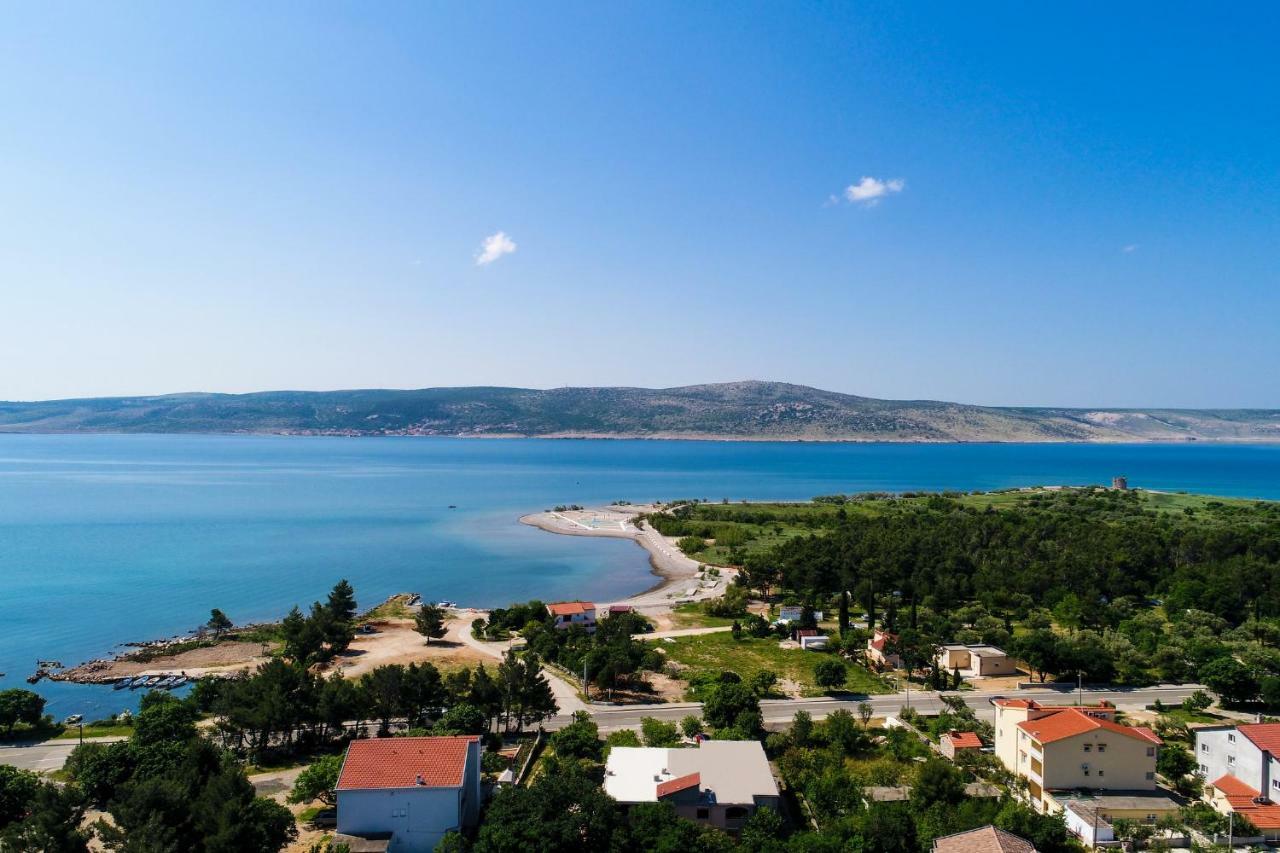Apartmani I Sobe Dinko Starigrad Exterior photo